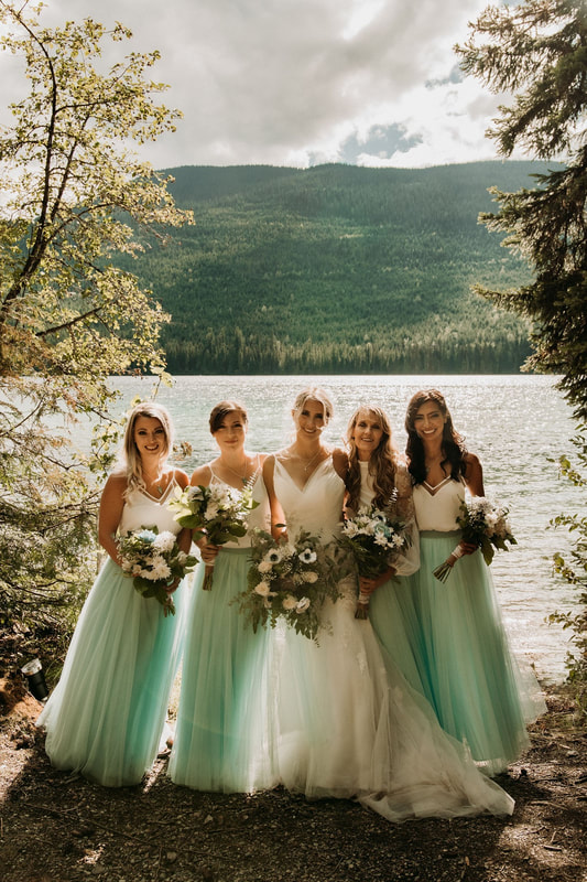 Outdoor lake wedding in the Okanagan. Makeup by Sarah Fisher Beauty.